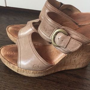 Born sandals